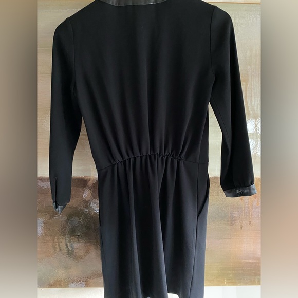 Dress - Picture 4 of 7